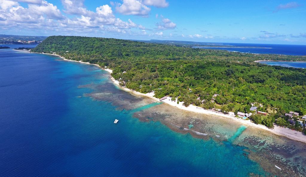 Coco Beach Resort Port Vila Buitenkant foto