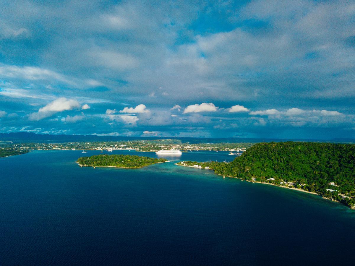 Coco Beach Resort Port Vila Buitenkant foto
