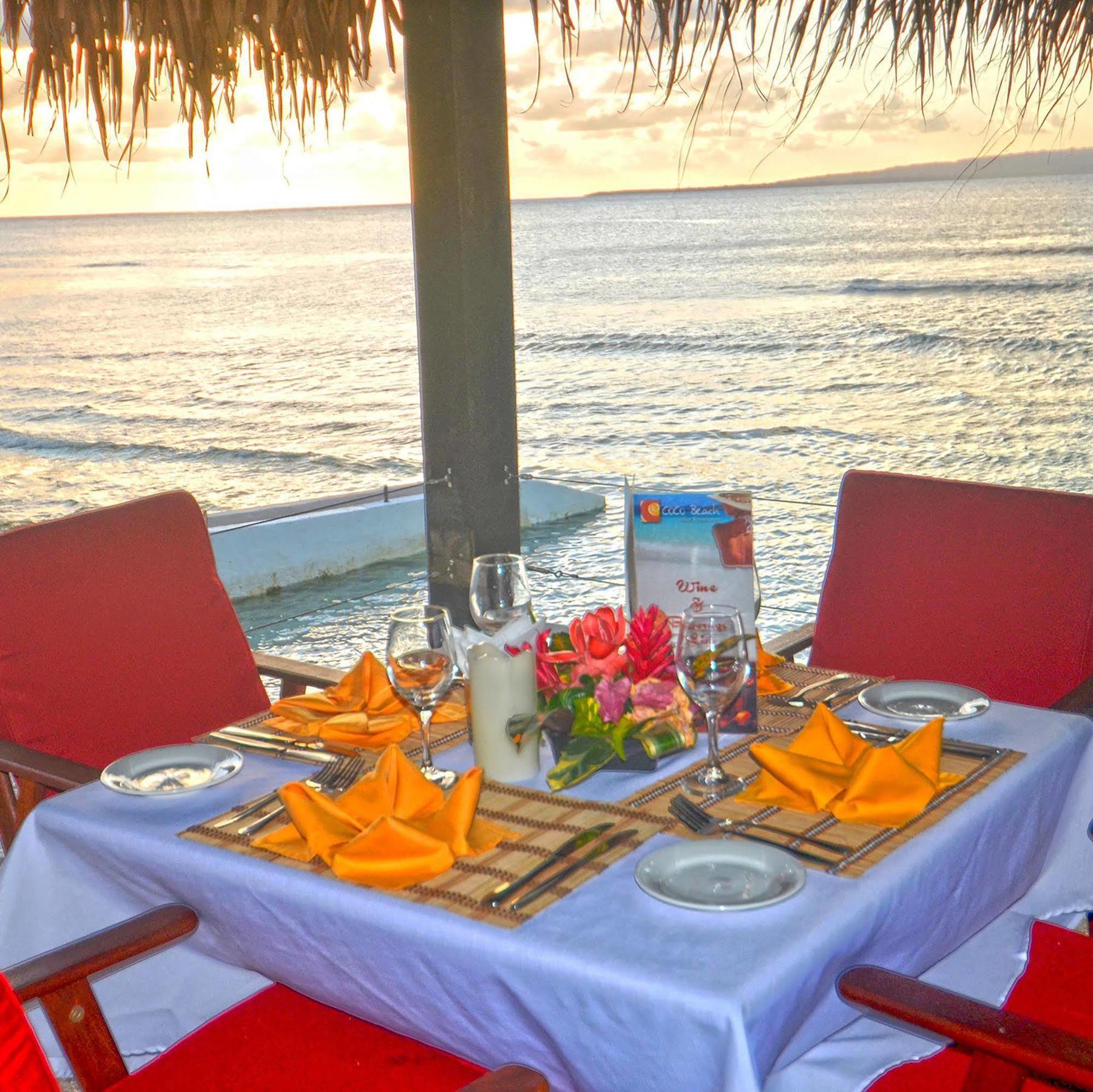 Coco Beach Resort Port Vila Buitenkant foto