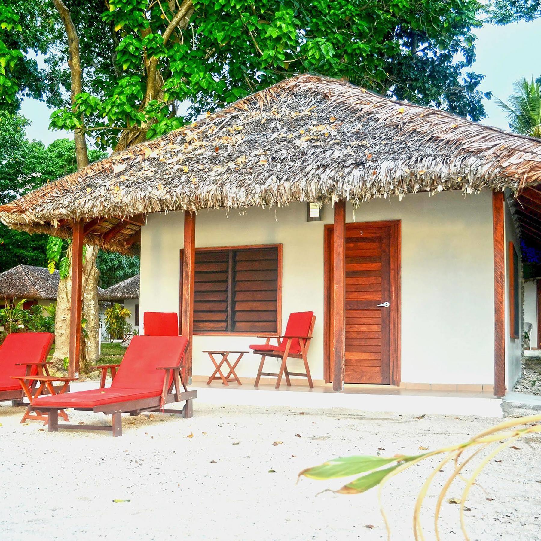 Coco Beach Resort Port Vila Buitenkant foto