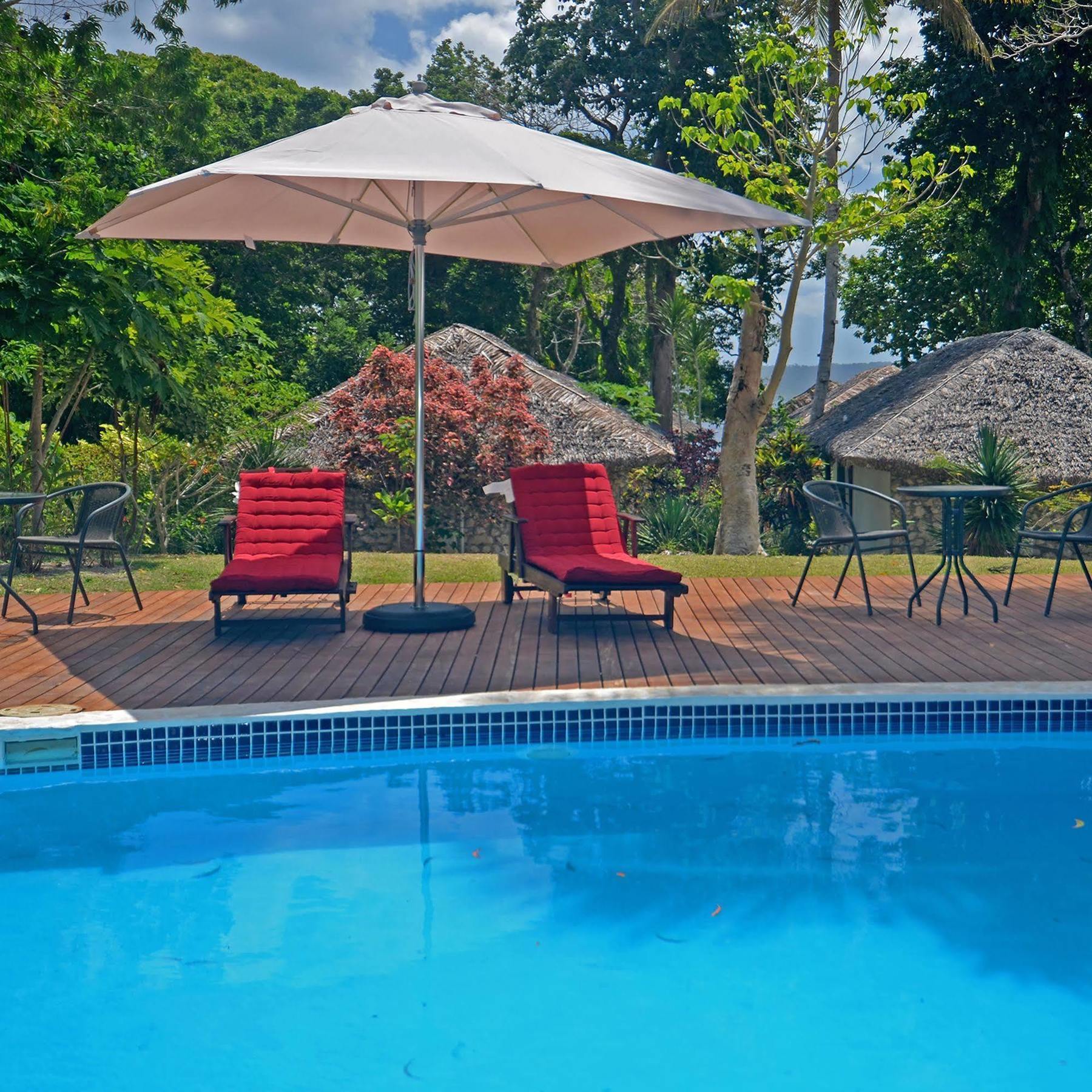 Coco Beach Resort Port Vila Buitenkant foto